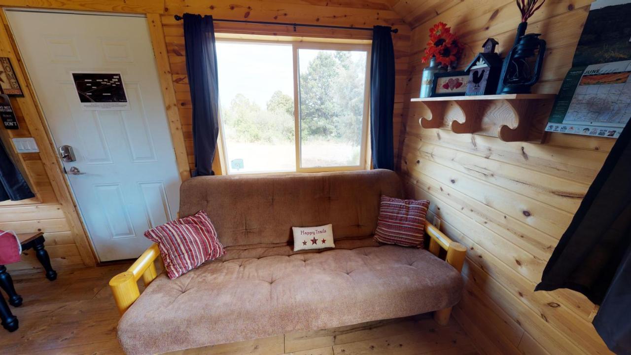 White Pine Cabin By Canyonlands Lodging Monticello Exterior photo